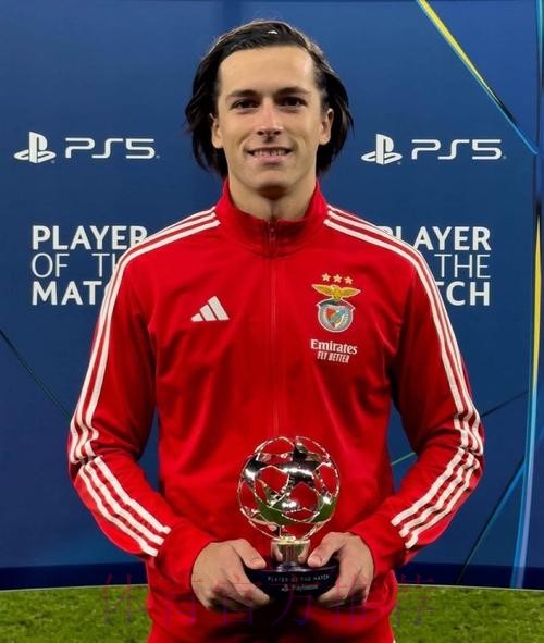 马卡:皇马B队涌现多位新星 可能会在一队获得机会 马卡:皇马B队涌现多位新星 可能会在一队获得机会